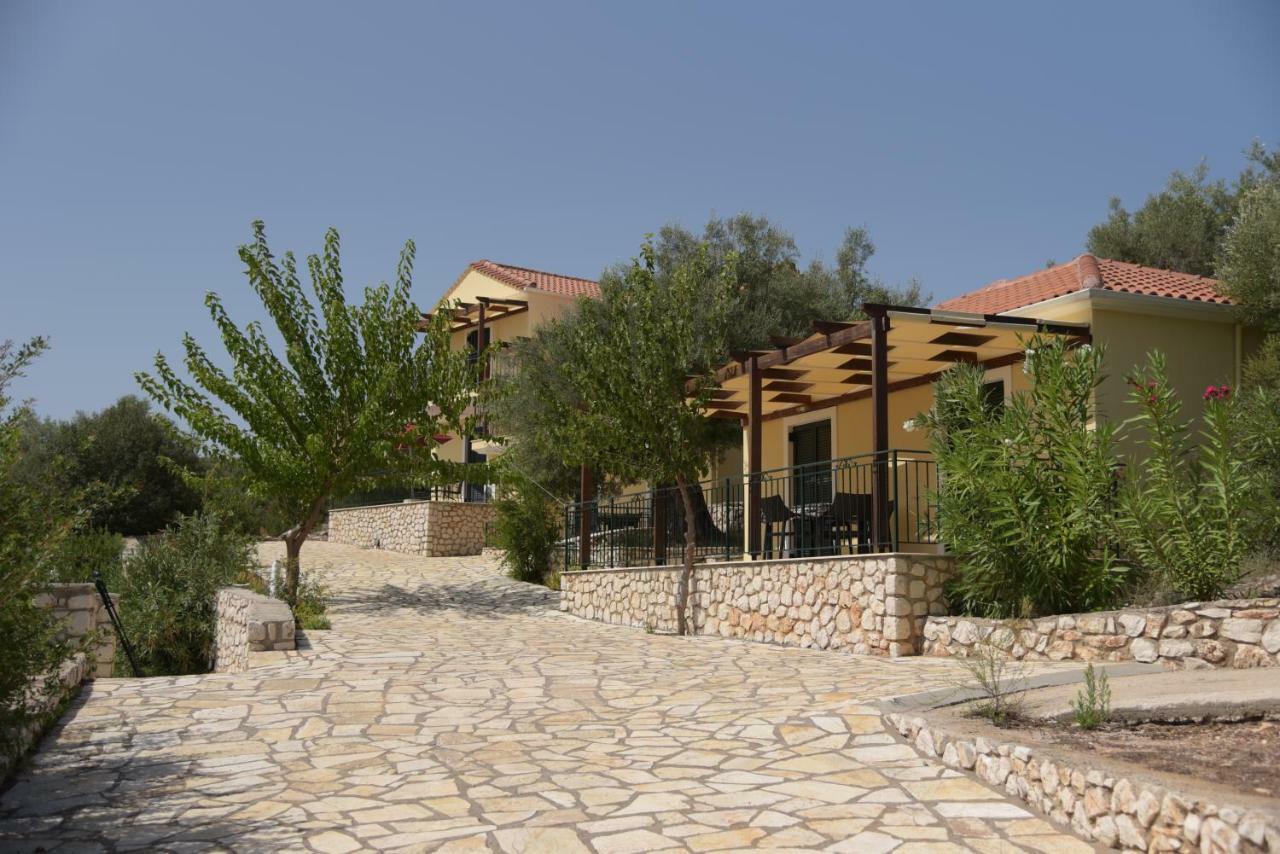 Elia Village Katomerion Luaran gambar